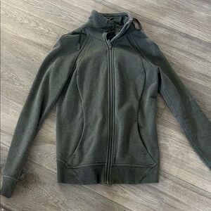 Lululemon Women’s Zip Up Hoodie Size 4